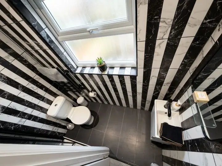 Clapton Garden Residence: real photo 3